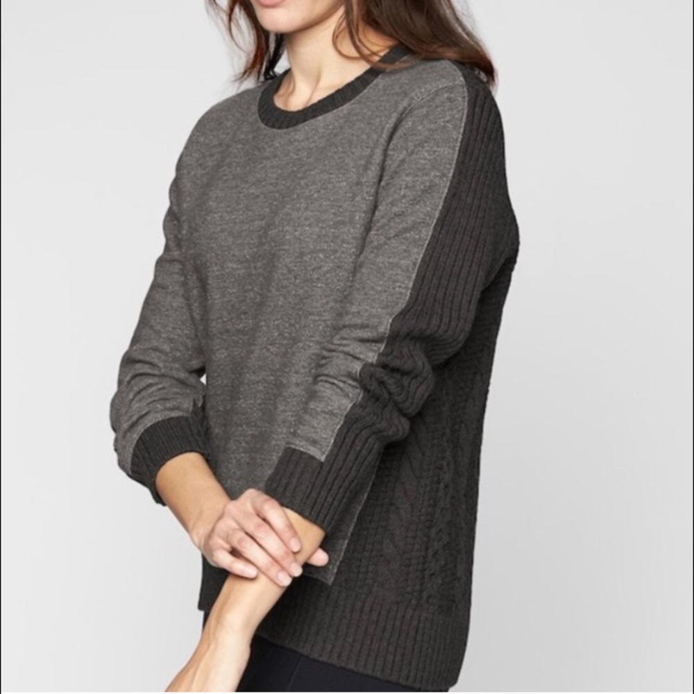 Athleta Madera Sweatshirt Sweater Cable Knit gray